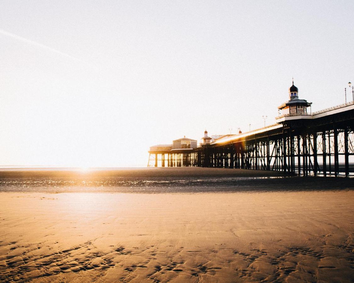 Hotel The Headlands Blackpool Esterno foto